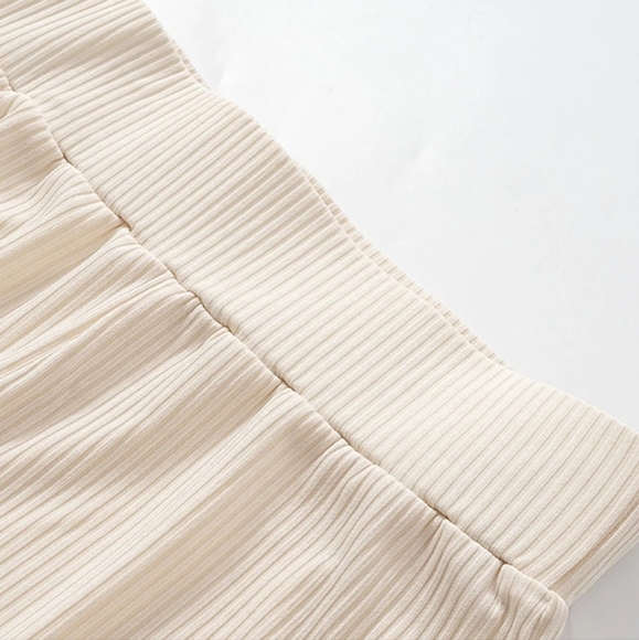 Women's Fitted Skinny Pant. - Picture 5 of 5